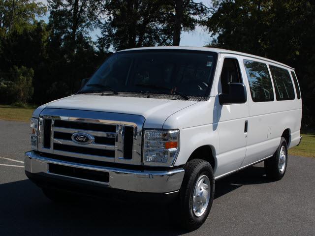2011 Ford Econoline Wagon CPE