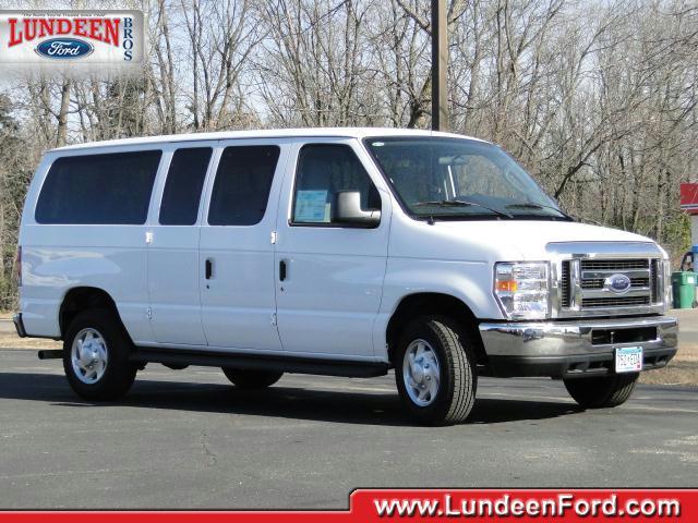 2011 Ford Econoline Wagon ESi