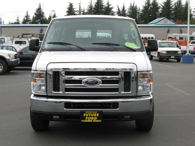 2011 Ford Econoline Wagon Sport 4WD