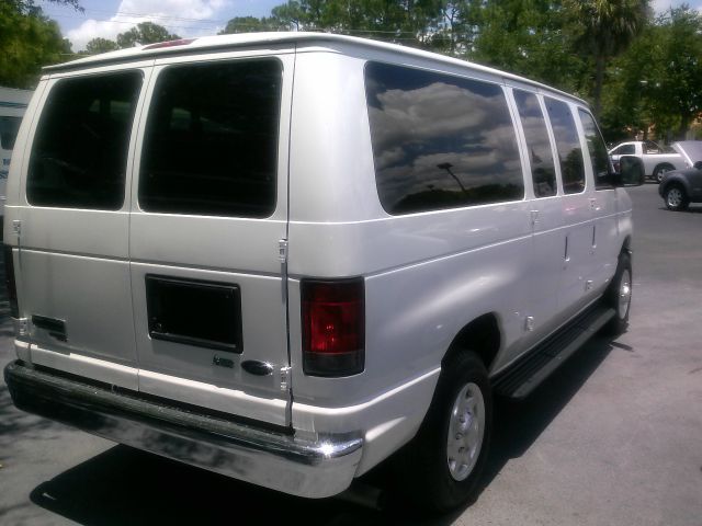 2012 Ford Econoline Wagon 2dr Cpe V6 Manual GT