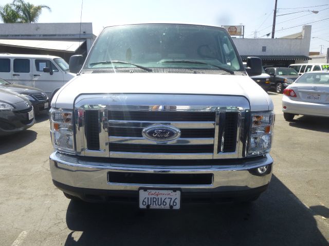 2012 Ford Econoline Wagon Z71, 4X4, LS, XCAB