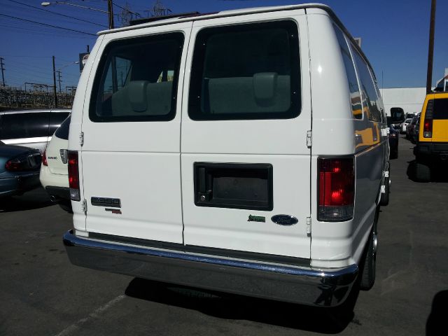 2012 Ford Econoline Wagon Z71, 4X4, LS, XCAB