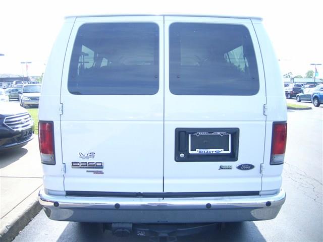 2012 Ford Econoline Wagon ESi