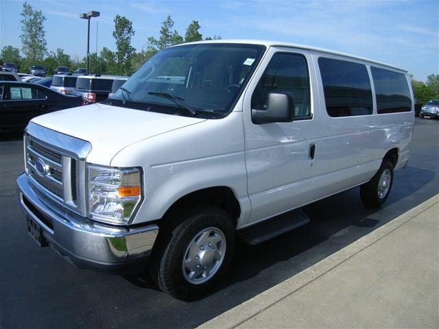 2012 Ford Econoline Wagon ESi