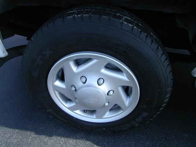 2012 Ford Econoline Wagon ESi