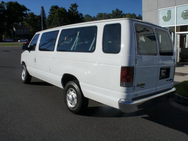 2013 Ford Econoline Wagon CPE