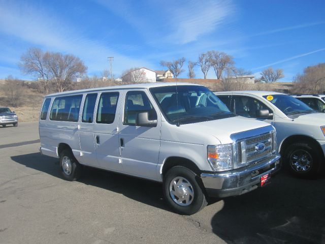 2013 Ford Econoline Wagon Z71, 4X4, LS, XCAB