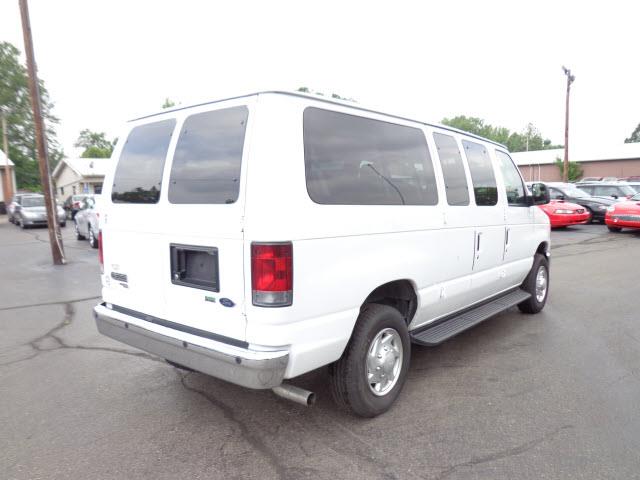 2013 Ford Econoline Wagon CPE