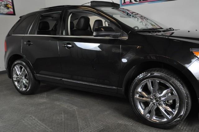 2011 Ford Edge Touring Signature Sedan 4D