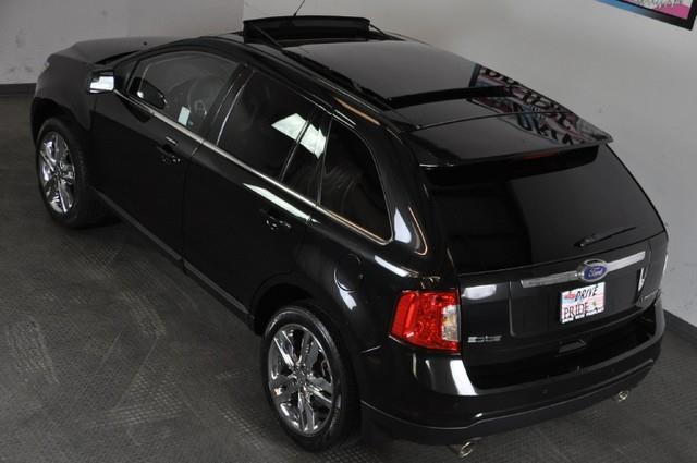2011 Ford Edge Touring Signature Sedan 4D
