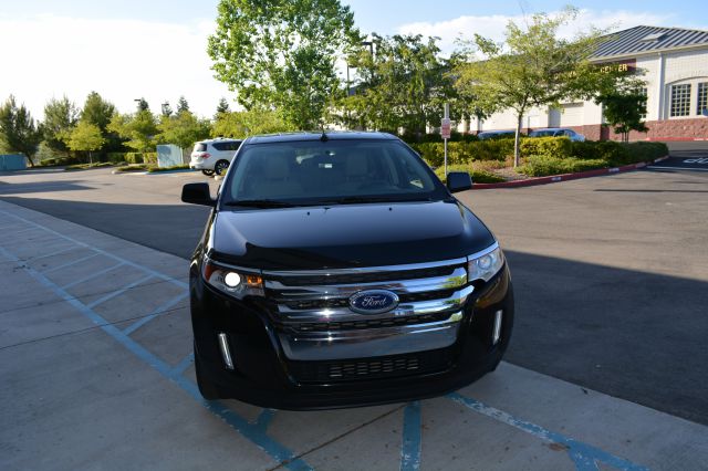 2011 Ford Edge LS Flex Fuel 4x4 This Is One Of Our Best Bargains