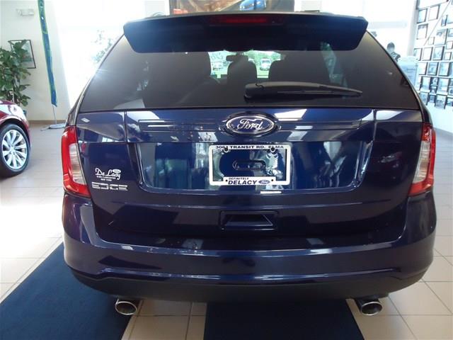 2011 Ford Edge SE