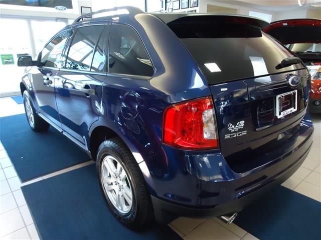 2011 Ford Edge SE