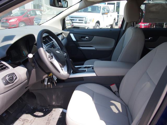 2013 Ford Edge SE