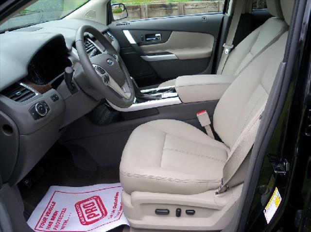 2013 Ford Edge SLT 25