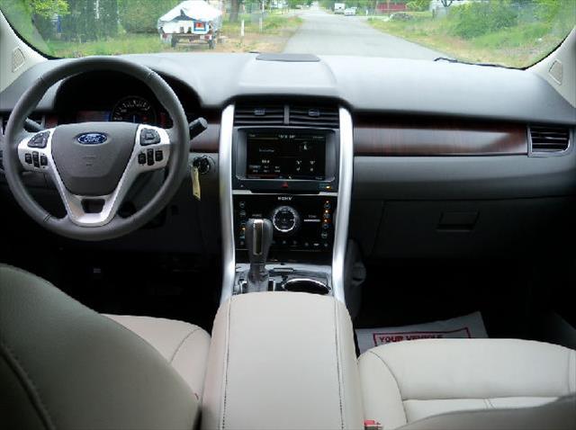 2013 Ford Edge SLT 25