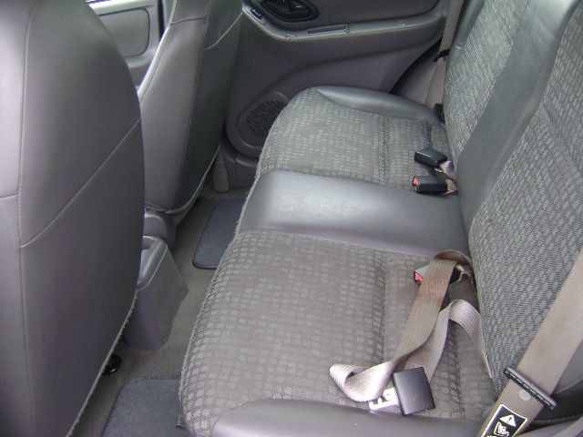 2001 Ford Escape Reg Cab 159.5 WB C5B