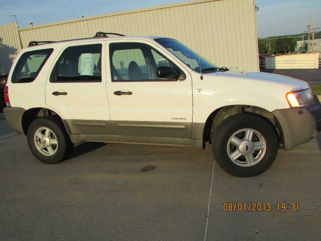 2001 Ford Escape Reg Cab 159.5 WB C5B