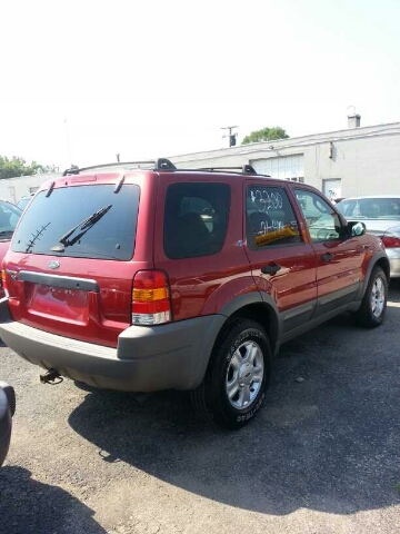 2001 Ford Escape ESi