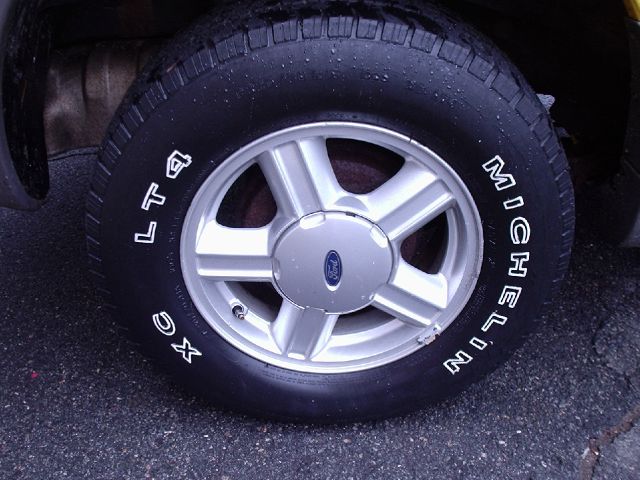 2001 Ford Escape Reg Cab 159.5 WB C5B