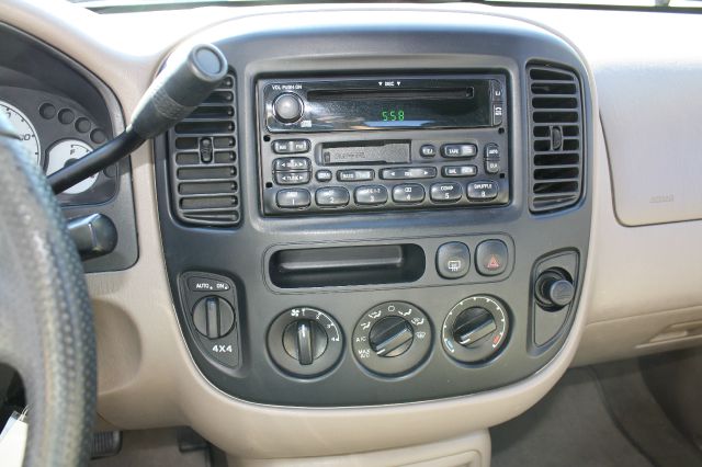 2002 Ford Escape 2WD 4dr V6 XLT