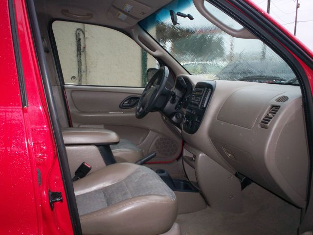 2002 Ford Escape 540ia -Spd