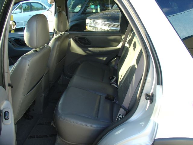 2002 Ford Escape L- Edition