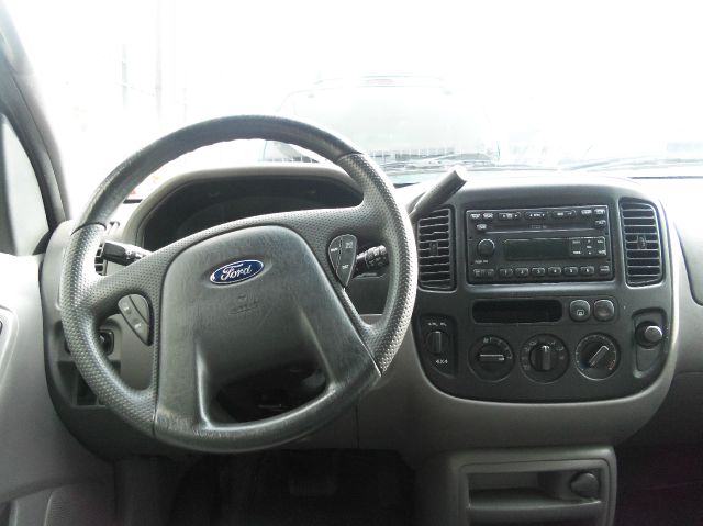 2002 Ford Escape Crew-short-sle2-z71-tv/dvd-4wd