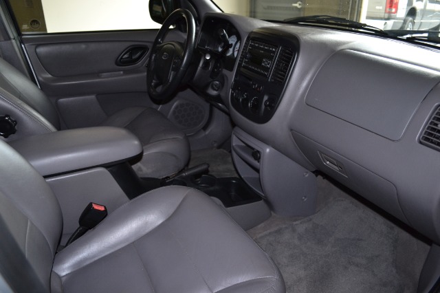 2002 Ford Escape Unlimited X 4X4