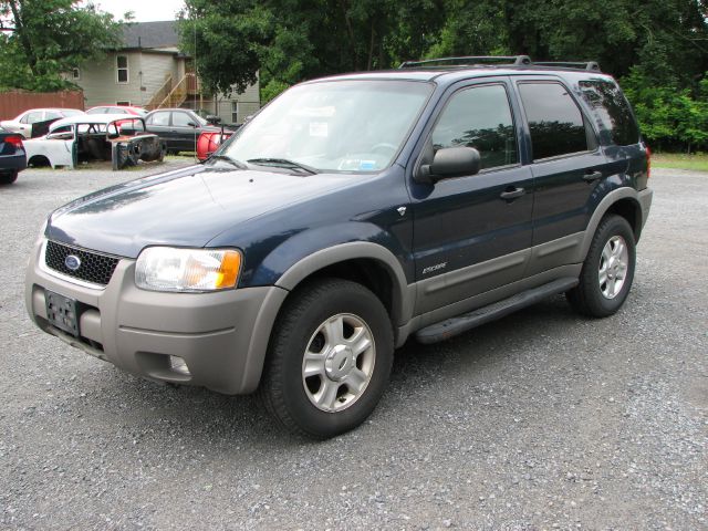2002 Ford Escape ESi
