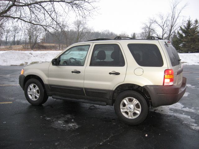 2003 Ford Escape 4dr Sdn 2.4L FWD
