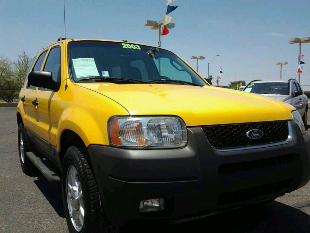 2003 Ford Escape ESi