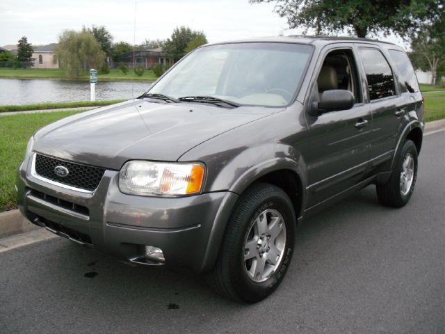 2003 Ford Escape Super