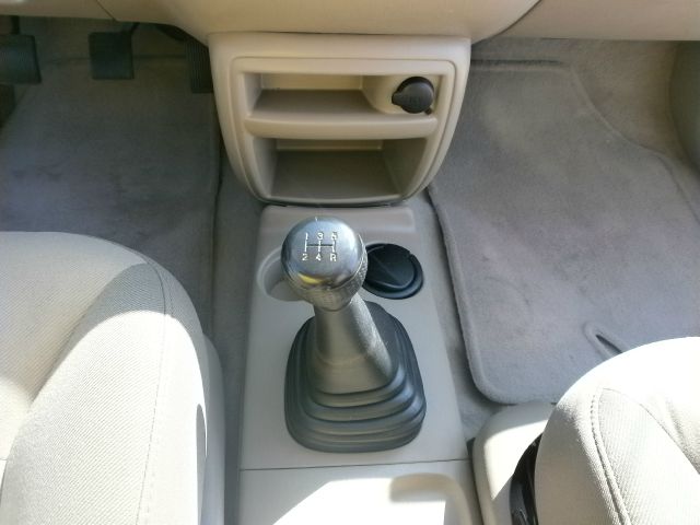 2003 Ford Escape Reg Cab 159.5 WB C5B