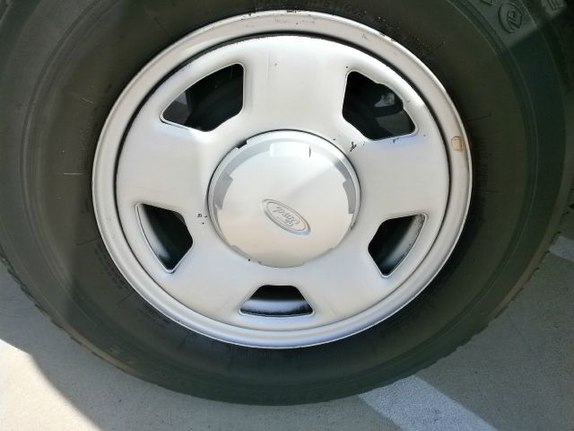 2003 Ford Escape Reg Cab 159.5 WB C5B