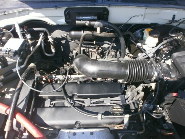 2003 Ford Escape Reg Cab 159.5 WB C5B