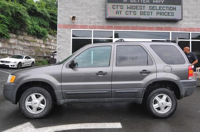 2003 Ford Escape ESi