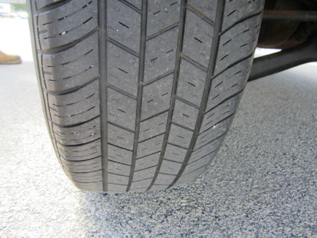 2003 Ford Escape GS 2D Coupe