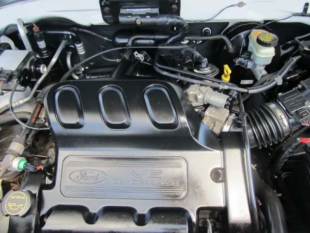 2003 Ford Escape GS 2D Coupe