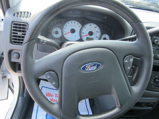 2003 Ford Escape GS 2D Coupe
