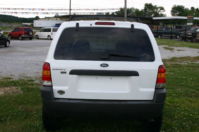 2003 Ford Escape 4dr Sdn 2.4L FWD