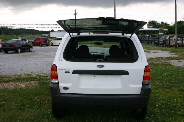 2003 Ford Escape 4dr Sdn 2.4L FWD