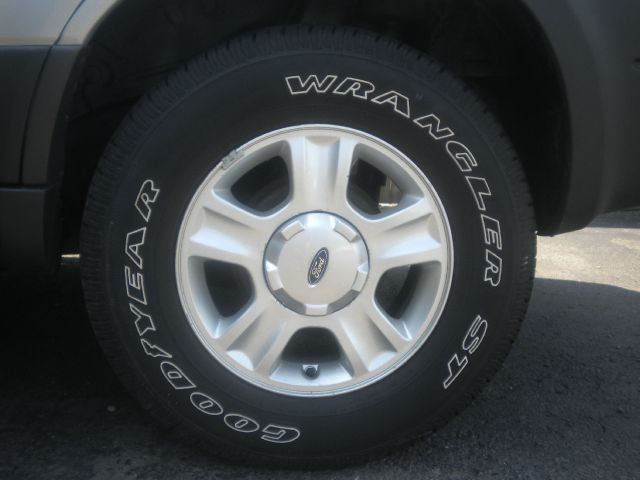 2003 Ford Escape 4dr Sdn 2.4L FWD