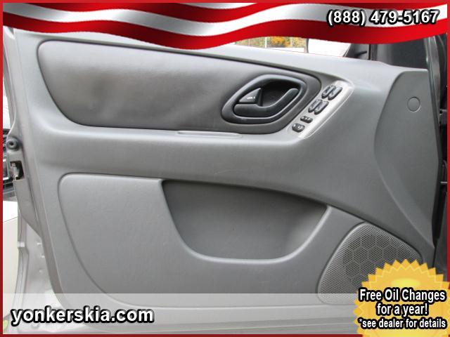 2003 Ford Escape 2WD 4dr V6 XLT