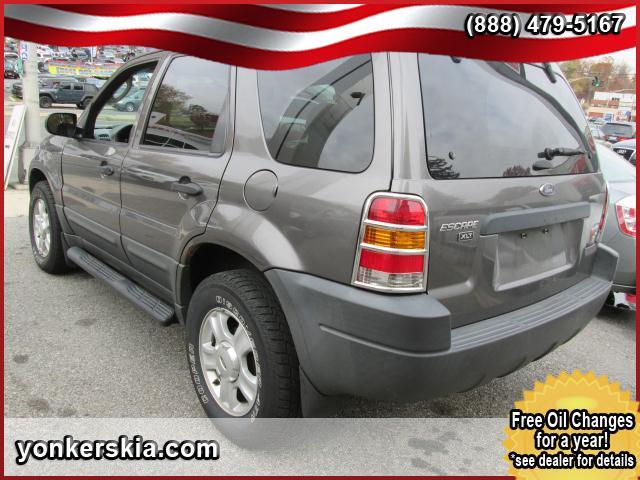 2003 Ford Escape 2WD 4dr V6 XLT