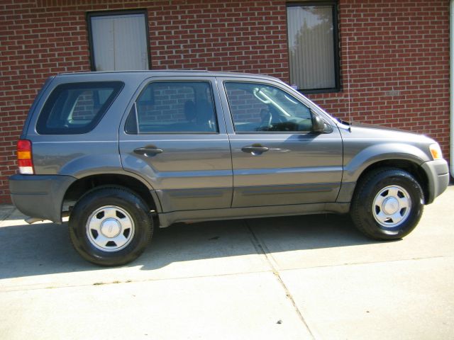2003 Ford Escape GS 2D Coupe