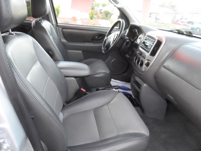 2003 Ford Escape Sxt/4x4