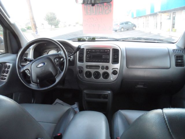 2003 Ford Escape Sxt/4x4