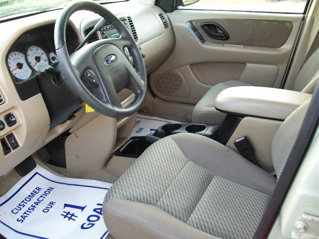 2003 Ford Escape Sxt/4x4