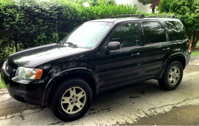 2003 Ford Escape Super